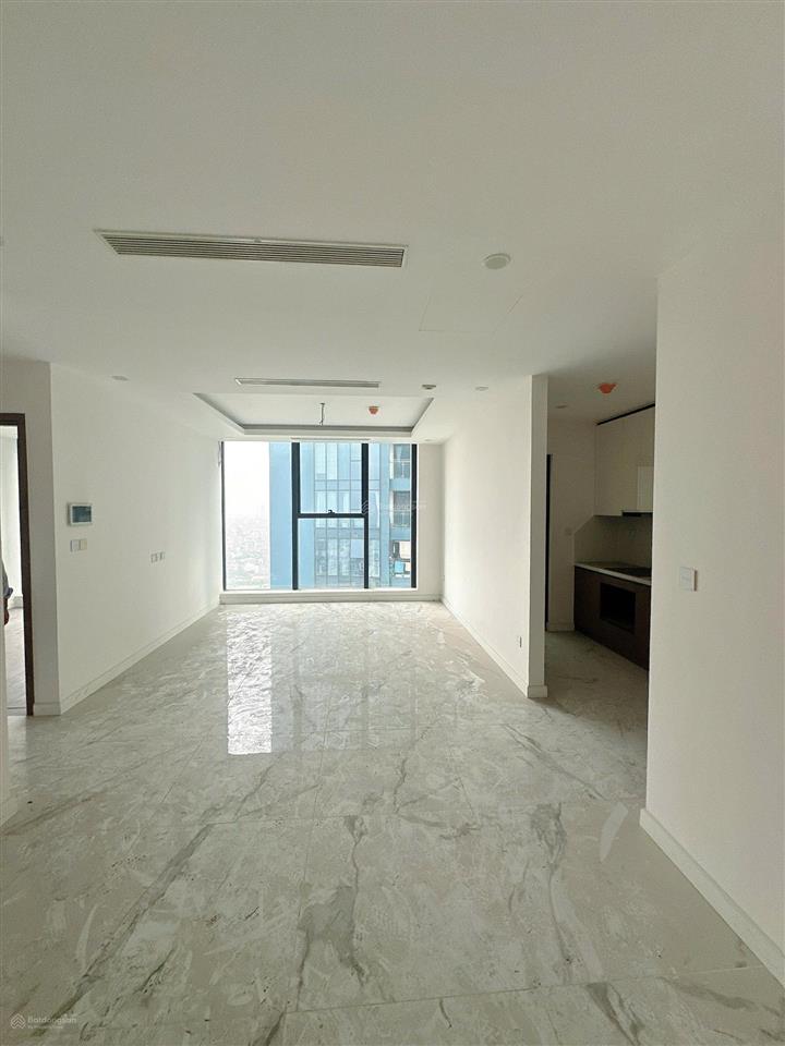 18 triệu/ tháng  cho thuê căn 3 ngủ cơ bản  chung cư sunshine city