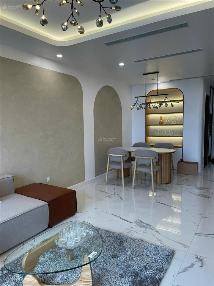 17.5 triệu/ tháng  cho thuê 2 ngủ full đồ sunshine city