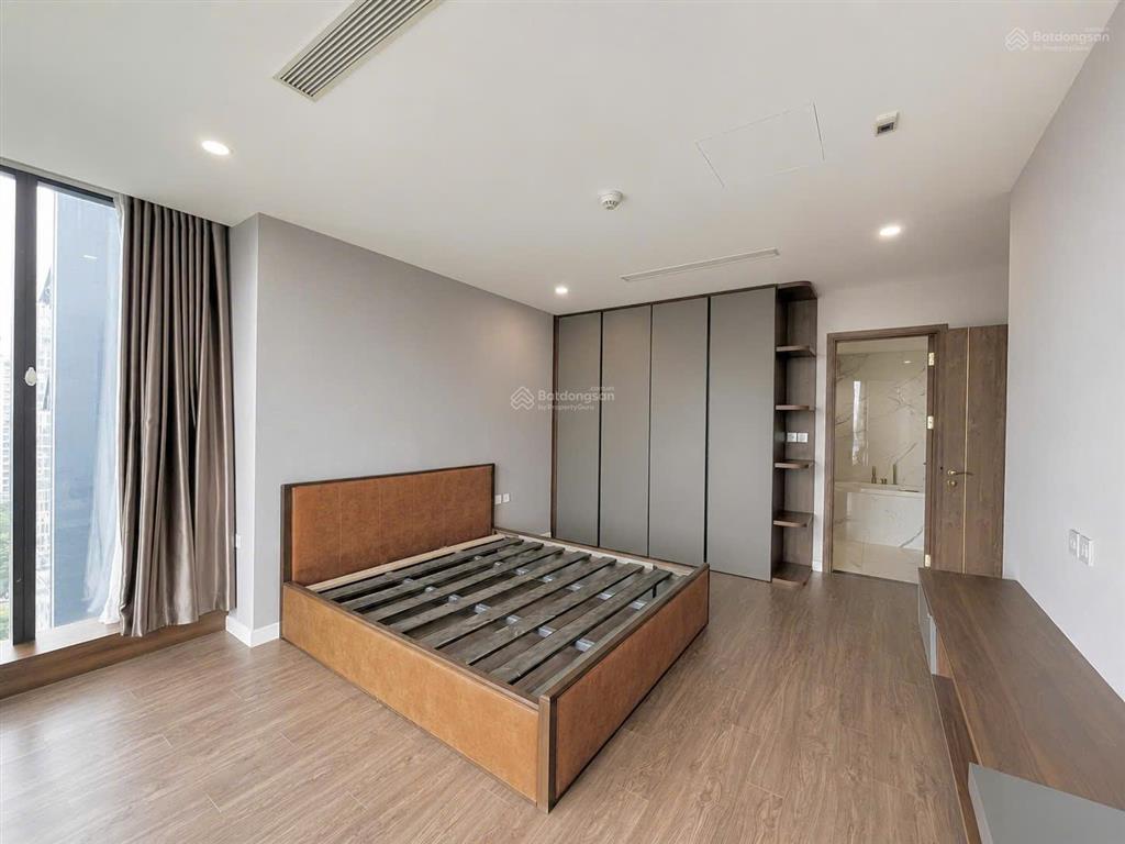 25 triệu/tháng  cho thuê 3 ngủ + 1 kho hoa hậu 118m2  sunshine city