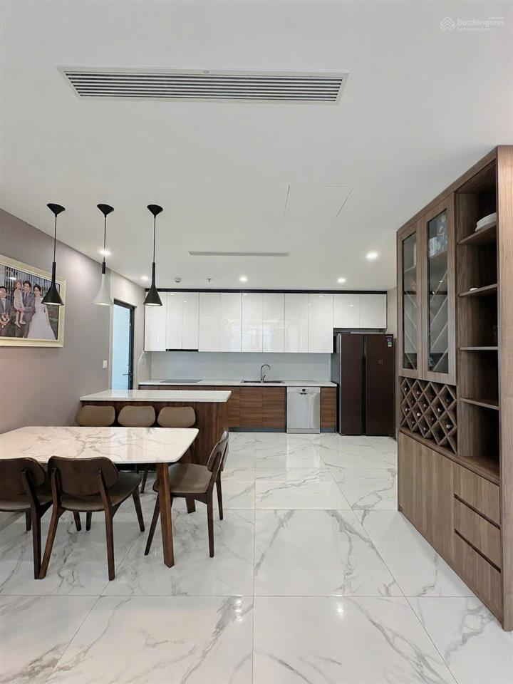 25 triệu/tháng  cho thuê 3 ngủ + 1 kho hoa hậu 118m2  sunshine city