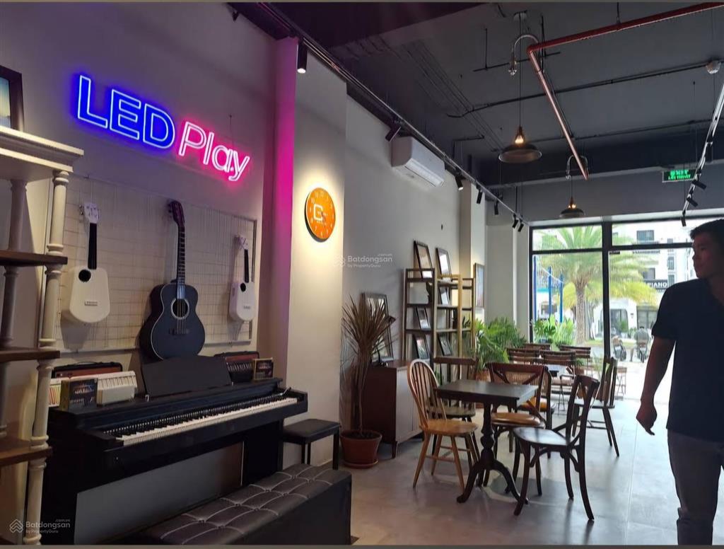 Cho thuê gấp shophouse vinhomes grand park, tầng 05, 80m2, q9, hcm