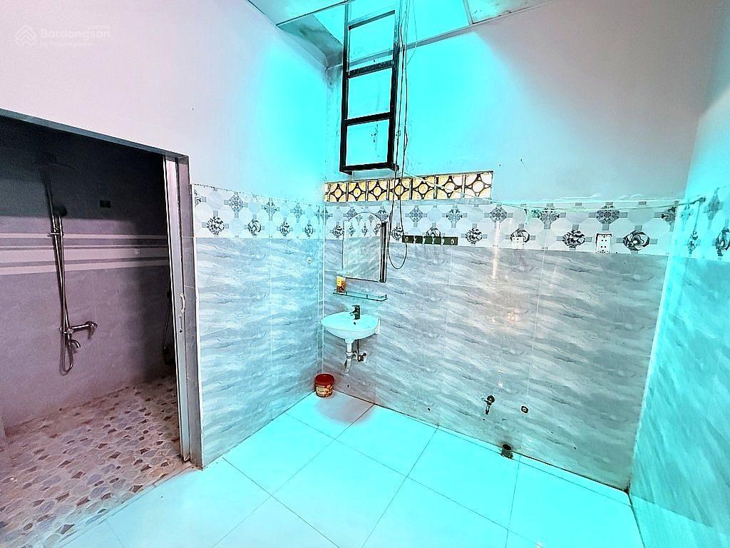 Bán đất tặng nhà  hẻm ô tô tô ngọc vân, q12  giáp p15 gò vấp  4.2m * 23m  4. x tỷ