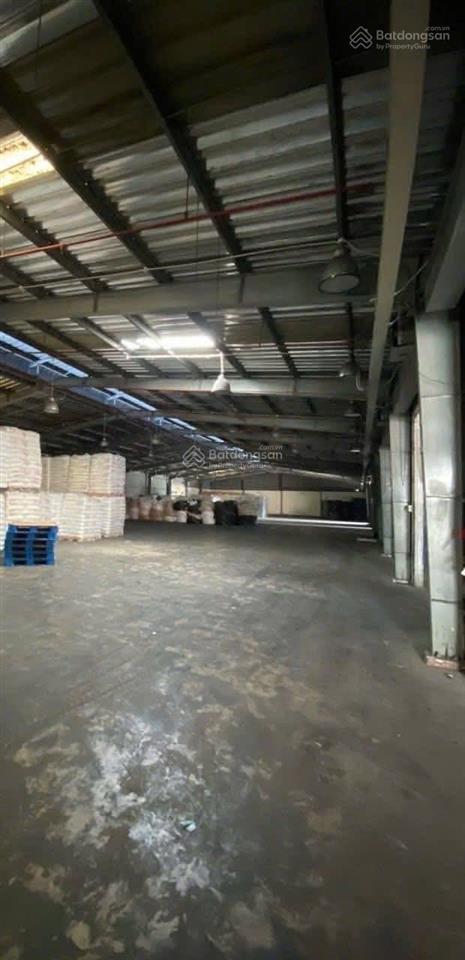 Cho thuê kho đẹp tại linh trung, pccc tự động có dock cont, xe cont ra vào 24/24. 2000m2/220tr