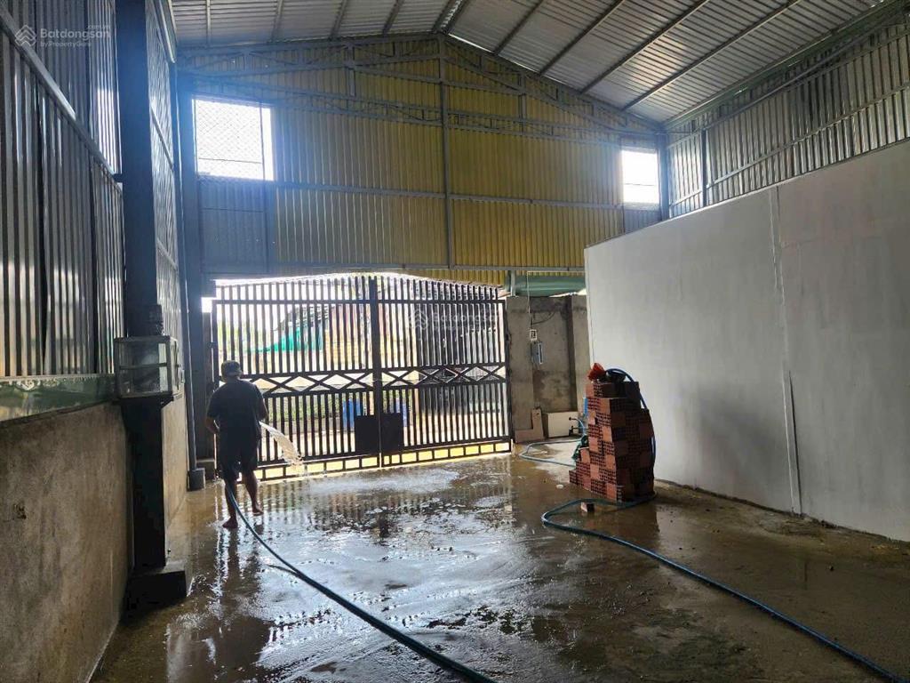 Cho thuê kho xưởng đẹp giá tốt, hiếm có, đẹp, cao, thoáng 340m2, giá 18tr