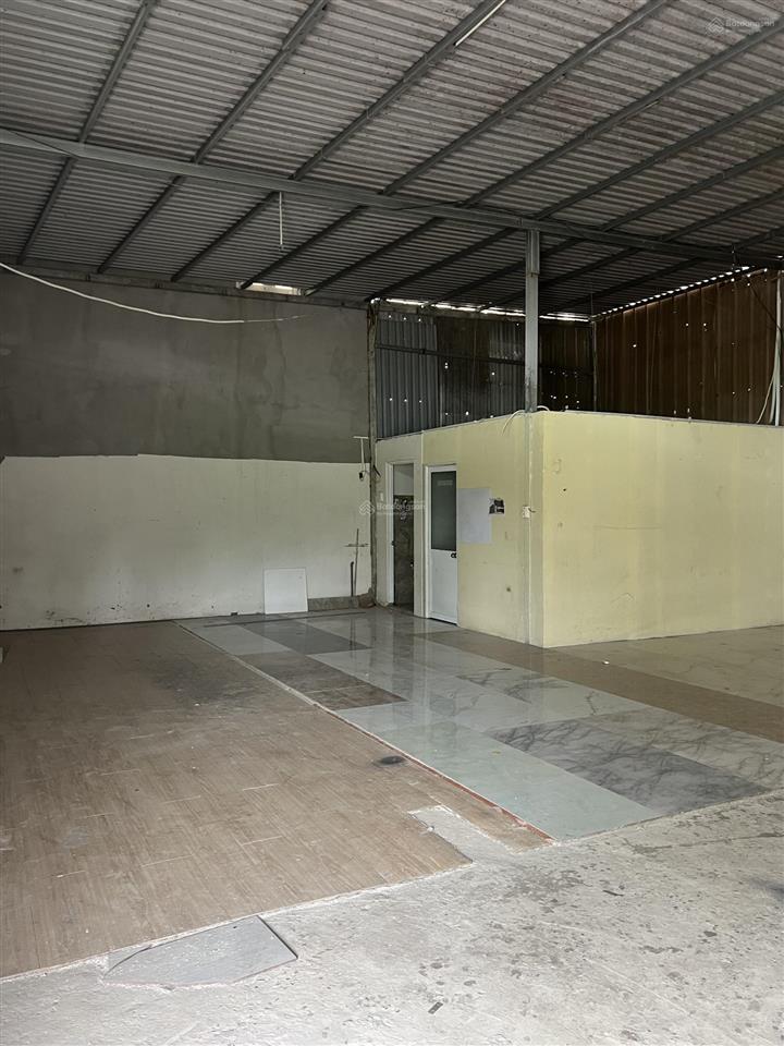 Cho thuê kho xưởng giá siêu tốt tại phường long trường, 200m2/9tr/th đường xe cont