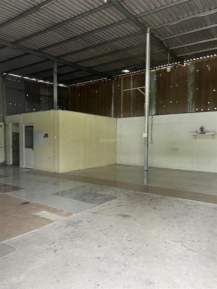 Cho thuê kho xưởng giá siêu tốt tại phường long trường, 200m2/9tr/th đường xe cont