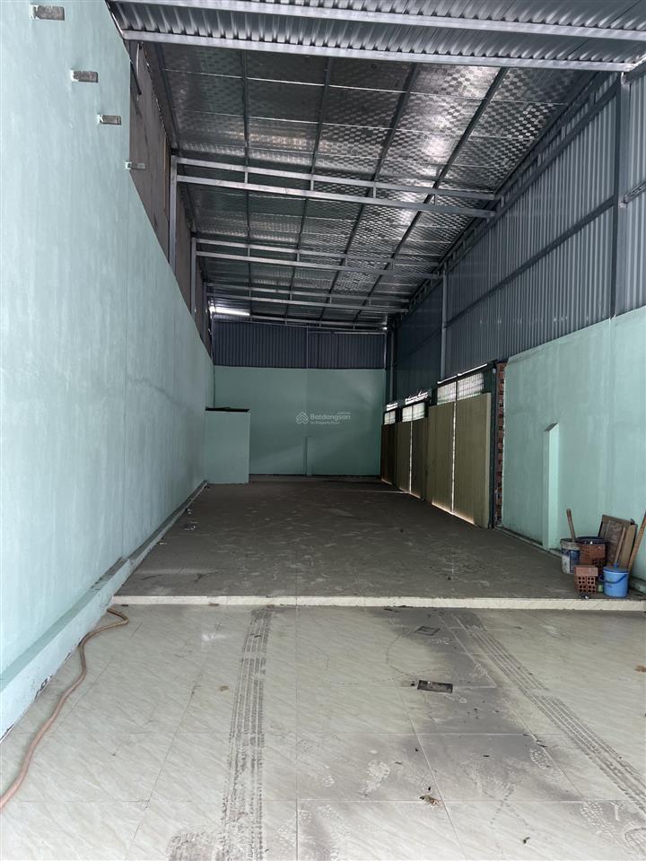 Cho thuê mặt bằng kinh doanh tại đường võ văn hát, đẹp, gần trường đh, đẹp hiếm có
