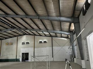Cho thuê kho xưởng đẹp, cao, thoáng, pccc đầy đủ, có bảo vệ 24/24 phù hợp sx hoặc làm kho chứa hàng