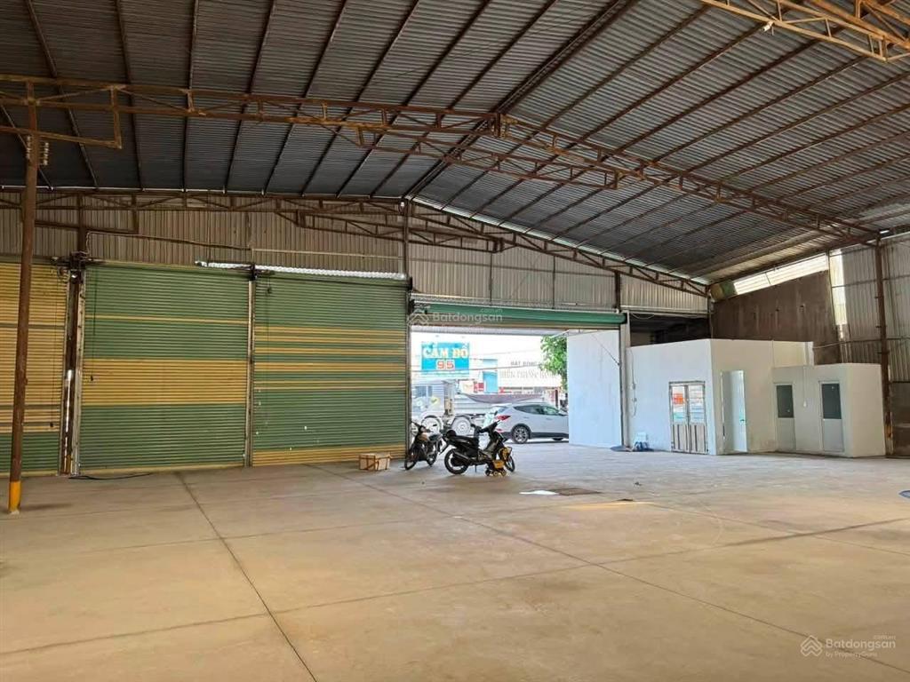 Cho thuê kho xưởng siêu mặt tiền 26m, phù hợp sx, kinh doanh, showroom, dt 1000m/90tr