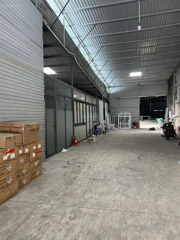 Cho thuê kho xưởng đẹp, giá tốt, phù hợp đa ngành nghề, mt đường, đường xe cont, 700m/55tr