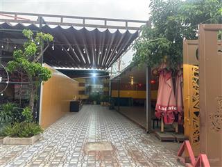 Cho thuê mặt bằng kinh doanh siêu mặt tiền ngay vòng xoay phú hữu. 800m/45tr