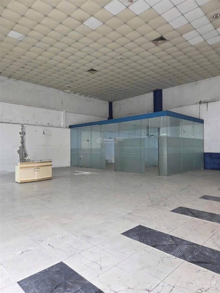 Cho thuê kho, mặt bằng, showroom, cửa hàng, gara xe ô tô, đẹp, cao 10m tiêu chuẩn. hiếm có khó tìm