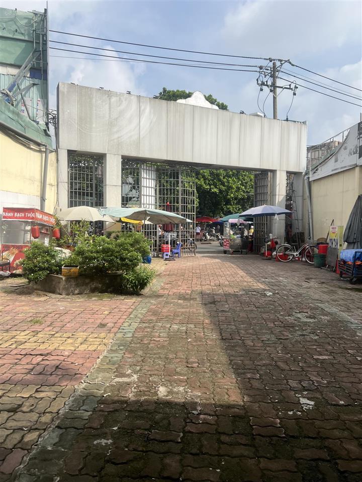 Cho thuê cửa hàng, showroom, gara, mt nguyễn duy trinh, 1 trệt, 1 lầu, 550m/110tr. mt 12m.