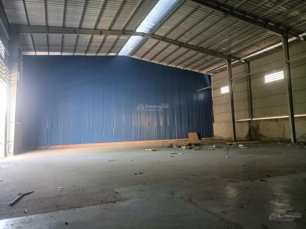 Cho thuê kho xưởng, mb kinh doanh, showroom đẹp tại xn giá tốt, siêu mặt tiền 30m.
