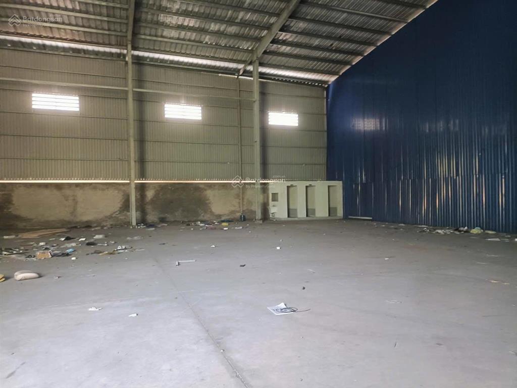 Cho thuê kho xưởng, mb kinh doanh, showroom đẹp tại xn giá tốt, siêu mặt tiền 30m.