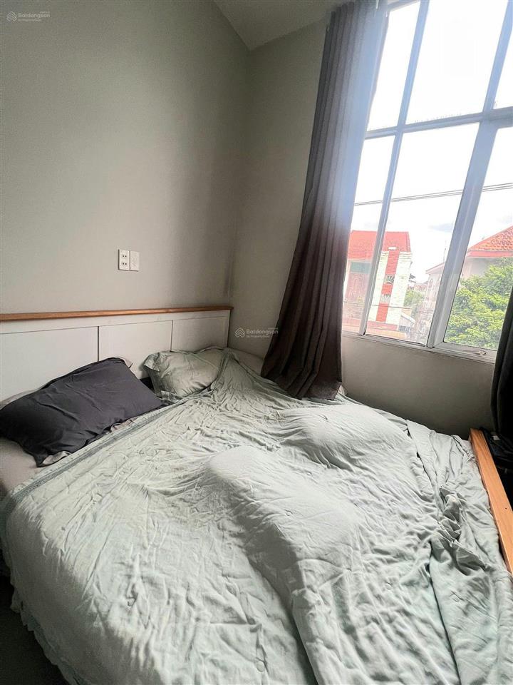 Bán căn nhà 1 trệt 1 lầu, dt 10 x 14 thổ cư 71m, đường nhựa 7m, cách siêu thị bigc 500 mét