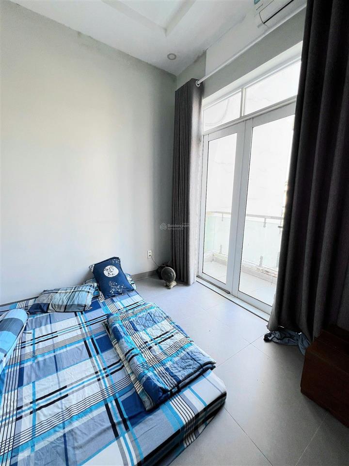 Bán căn nhà 1 trệt 1 lầu, dt 10 x 14 thổ cư 71m, đường nhựa 7m, cách siêu thị bigc 500 mét