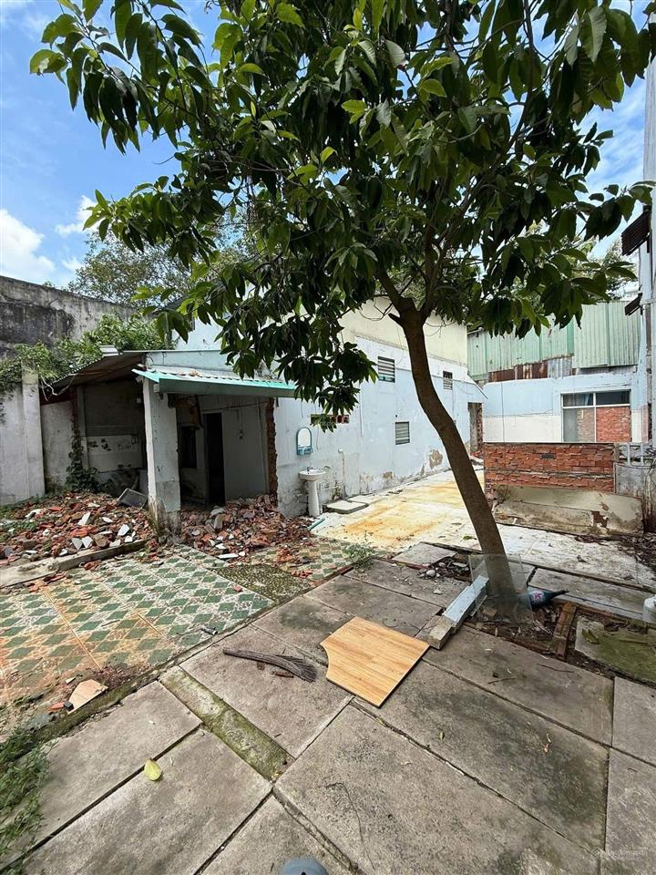 Còn duy nhất 1 nền cực đẹp cực hiếm  đất đẹp kdc nam hùng vương 100m2 full thổ cư, nhỉnh 5 tỷ