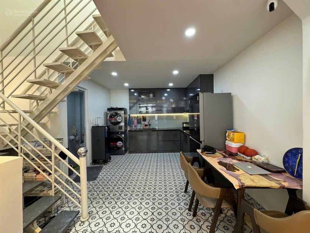 Chủ cần bán gấp nhà mới 2 tầng kinh dương vương, an lạc, bình tân 60m2 ngang 5m hiếm  nhỉnh 4tỷ