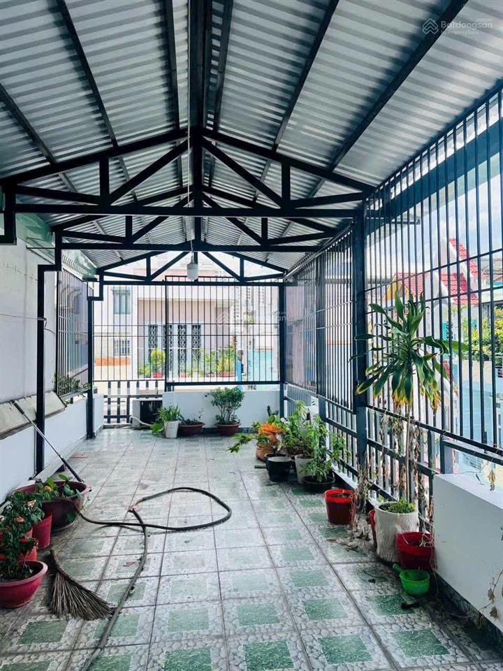 Không kiếm ra căn t2  2 mặt tiền kdc nam long 80m2  ngang 5m  3 tầng  5.49 tỷ