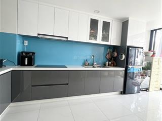 Mặt tiền đường ngô quyền 6 tầng kinh doanh đỉnh. cho thuê 20 triệu/tháng khu vip quận 10