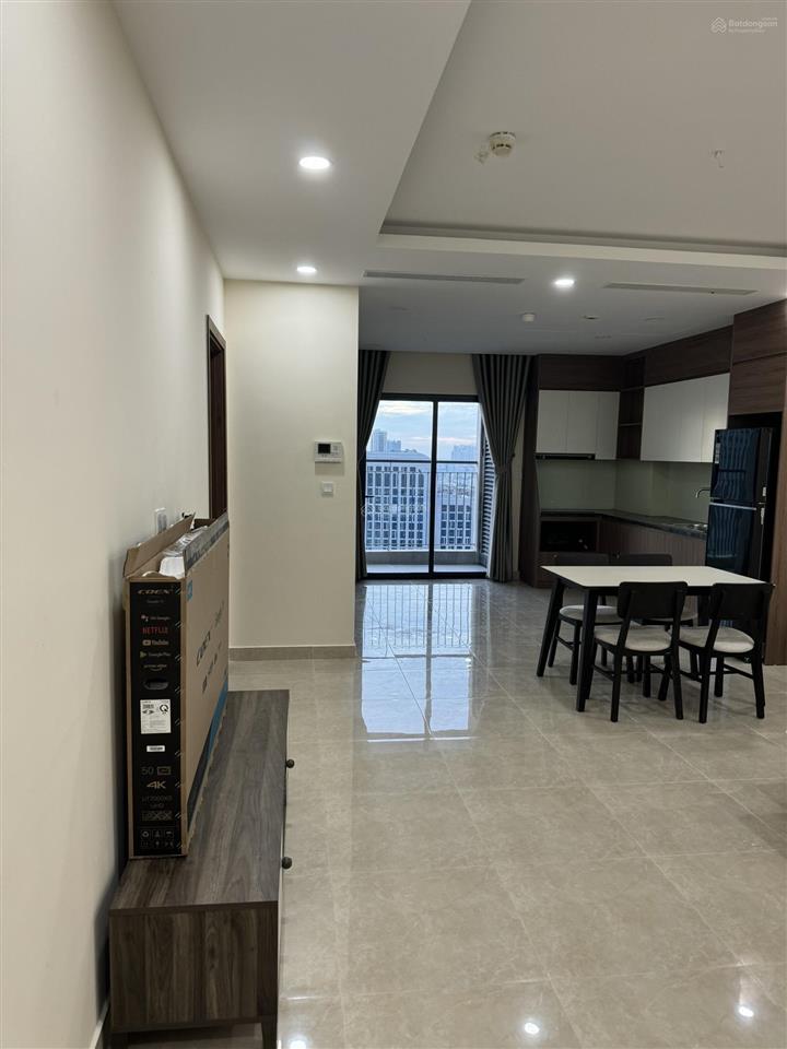 Chính chủ cho thuê chung cư 2 ngủ 2 vệ sinh 90m2 tại cầu giấy