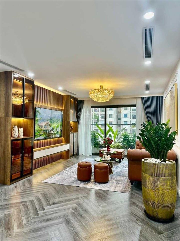 Cho thuê căn hộ vinhomes westpoint 110m2 3 phòng ngủ full nội thất cao cấp giá chì 26 triệu/tháng