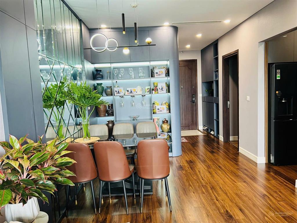 Cho thuê căn hộ ct8 emerald siêu rẻ 75m 2 phòng ngủ full nội thất cao cấp giá chỉ 18 triệu/tháng