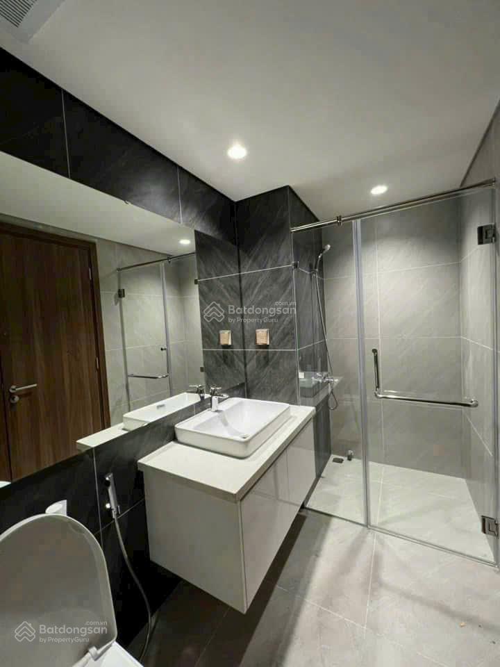 Cho thuê thăng long number one siêu rộng 162m, 4 phòng ngủ, giá chỉ 25 triệu