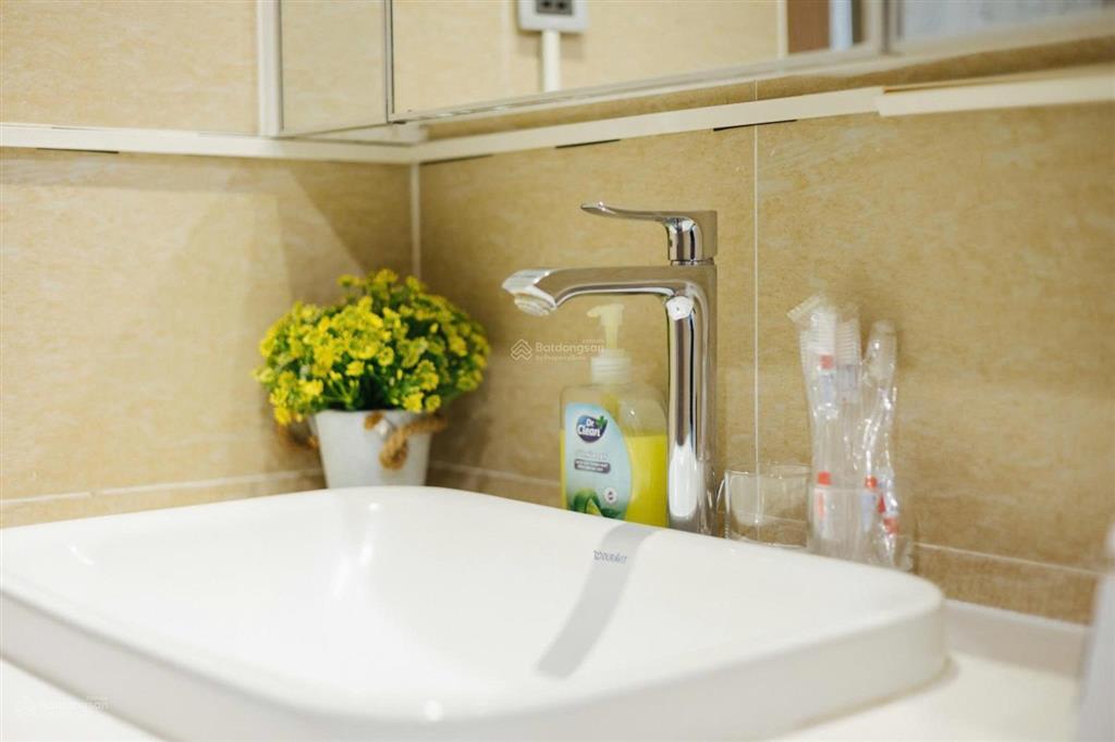 Cho thuê cc 3pn, 2wc, 100m², 35 triệu vnd tại vinhomes metropolis  liễu giai, view đẹp, chính chủ