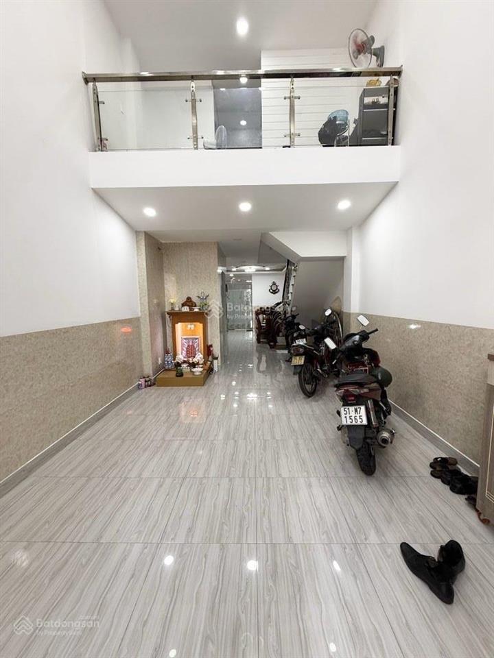 Nhà 6 tầng  có thang máy  khu tên lửa  gần aeon mall  gara xe hơi  sổ hoàn công.