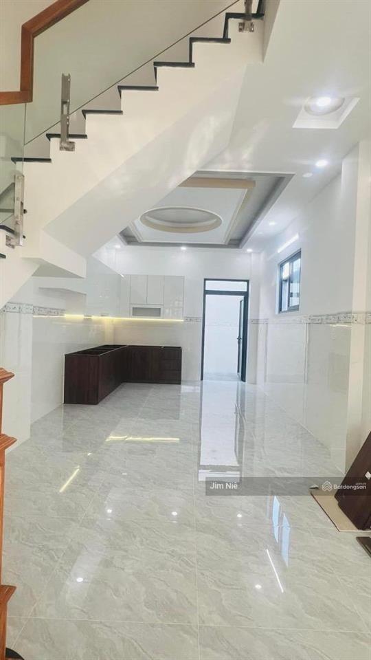 Nhà 4 tầng  4x24m  ngay akari võ văn kiệt  an lạc  hẻm xe hơi  sổ hoàn công.