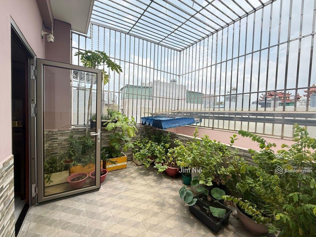 Bán gấp nhà 4 tầng  ngang 8m  vòng xoay phú lâm  tặng nội thất  sổ hoàn công.