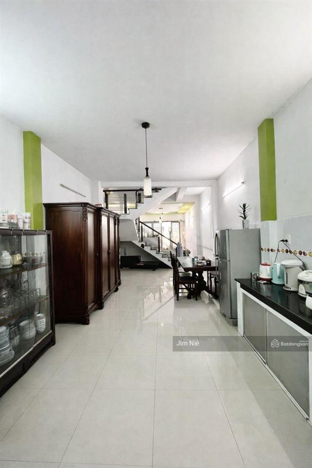 Khu tên lửa  hẻm thông đường 29  nhà 2 tầng  4x22m  khu dân trí cao  nhỉnh 7 tỷ