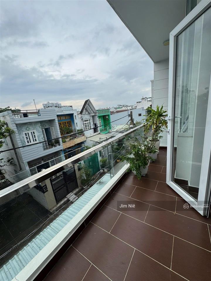 Tên lửa nối dài  gần aeon mall  nhà 4 tầng  ngang hiếm 6m  đường 10m xe hơi  giá nhỉnh 8 tỷ