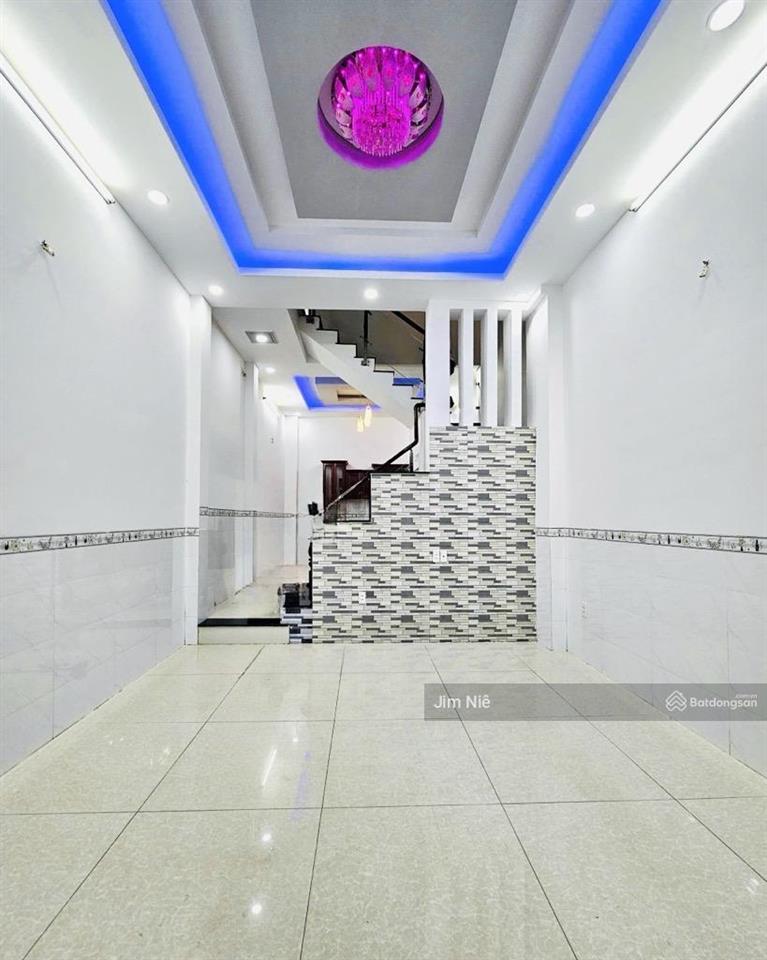 Nhà đẹp 2 tầng  lê công phép  gần bx miền tây  4x16m  đường 8m  sổ hoàn công.