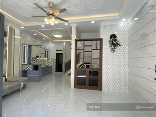 Ngay chợ phú lâm  quận 6  nhà 3 tầng  ngang rộng 5.5m  hẻm đẹp  tặng nội thất