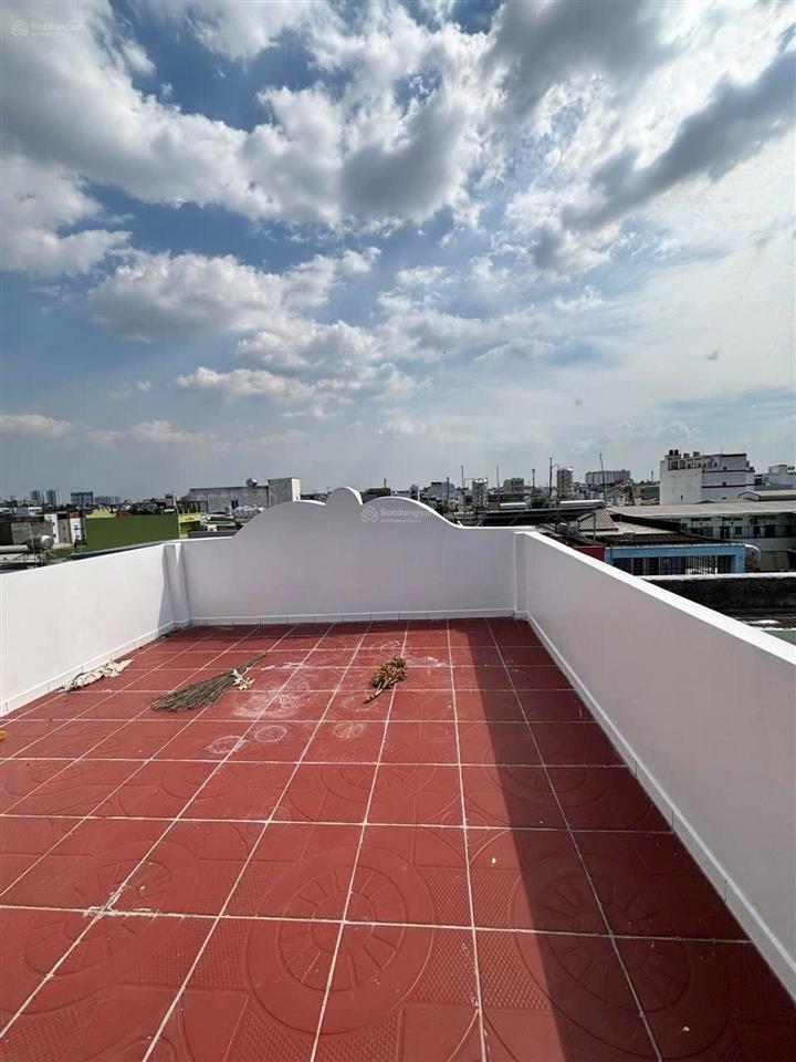 Nhà đẹp 5 tầng  kế bên khu tên lửa  6 phòng ngủ  hẻm xe hơi  tặng nội thất  5,x tỷ