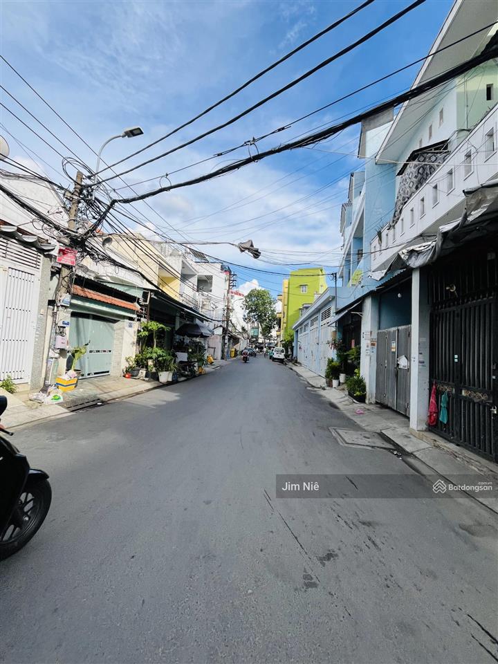 Đất đẹp vuông vức  4x20m  gần chợ da sà  giáp quận 6  hẻm xe hơi  xây 5 tầng