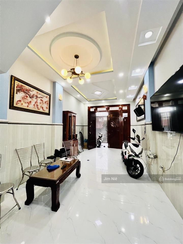 Ngay him lam chợ lớn  đường hậu giang  nhà 4 tầng  4x20m  hẻm thông  nhỉnh 7 tỷ
