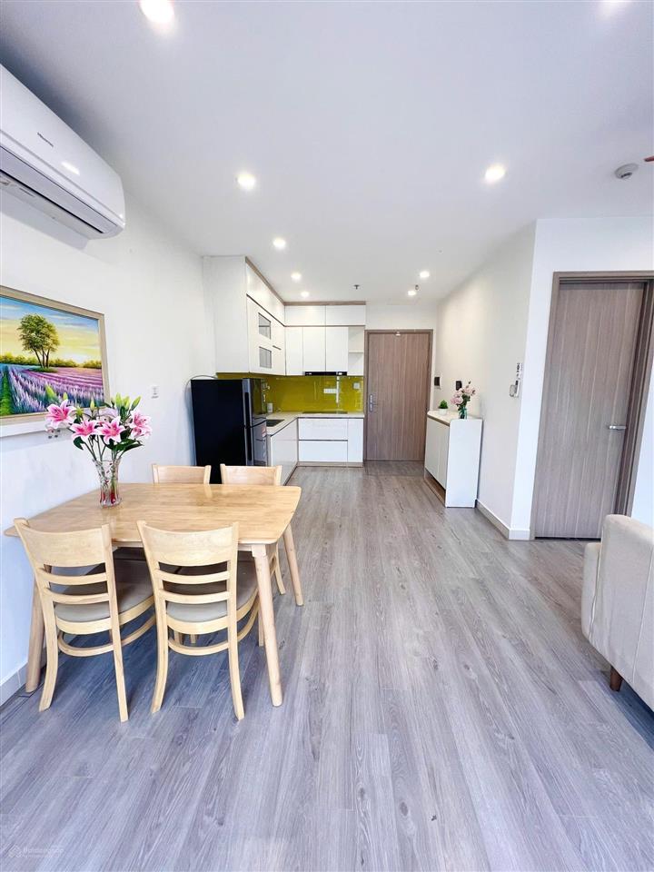 Chuyển nhà cần bán căn chung cư 2pn + 1, phân khu gs cao cấp smart city, giá 5,3 tỷ có thương lượng