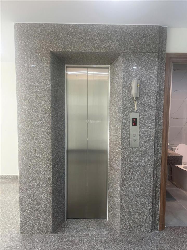 Cần cho thuê shophouse dt 6x20 xd 1trệt, 1 lửng, 3 lầu, 5pn, 6wc, nt cơ bản cao cấp, trục phố đi bộ
