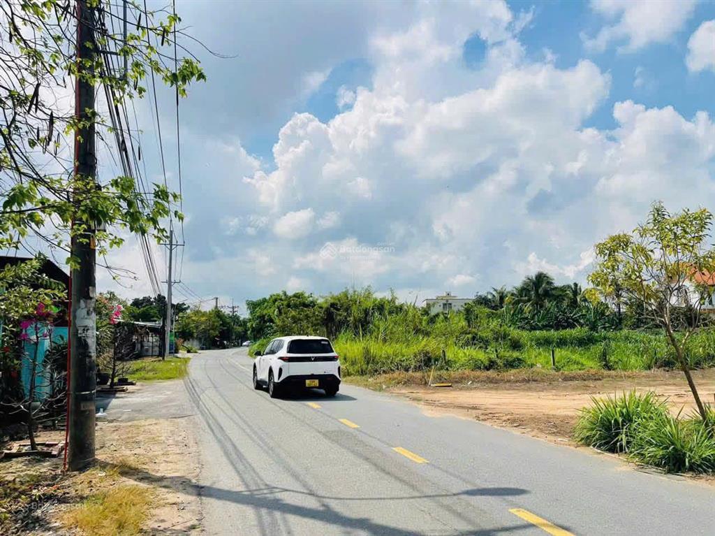 Gia đình cần tiền mở quán ăn  bán nhanh lô đất 1.000m2 chỉ 480 triệu