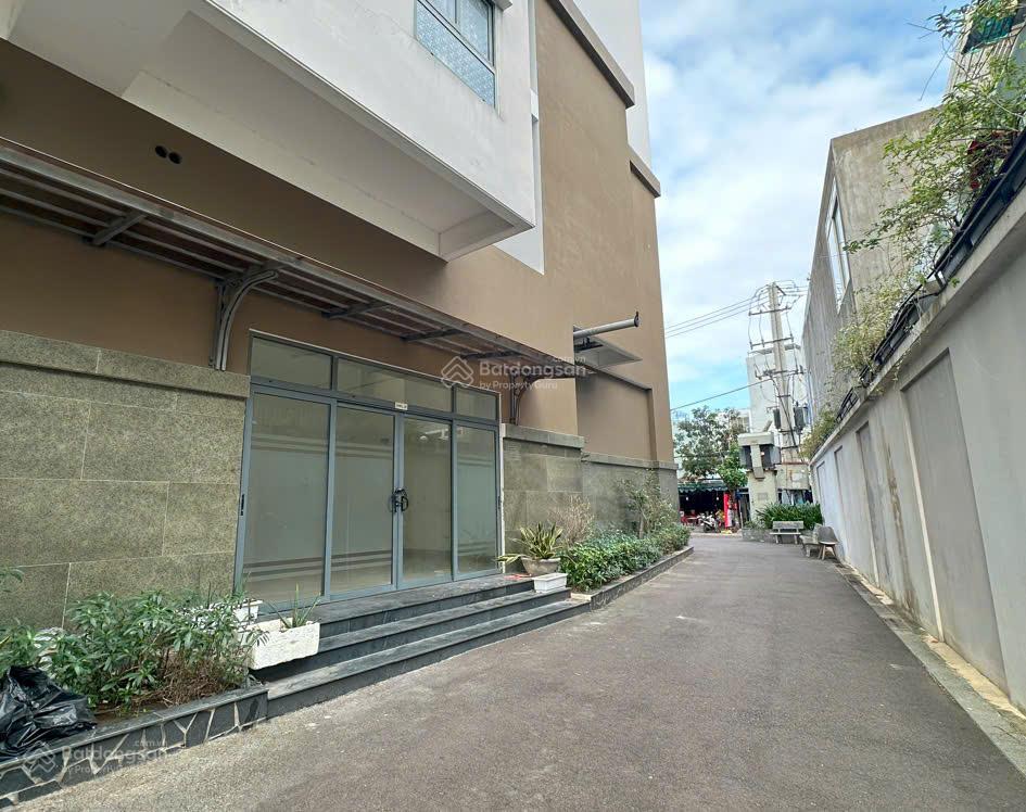 Ngân hàng thanh lý shophouse thịnh phát tower  dt 77,4m2  gcn riêng  giá 2,3 tỷ