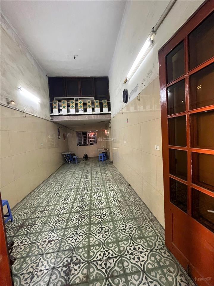 Cho thuê nhà 2 mặt tiền phố lạc trung, hà nội. giá 15.000.000 vnđ/tháng