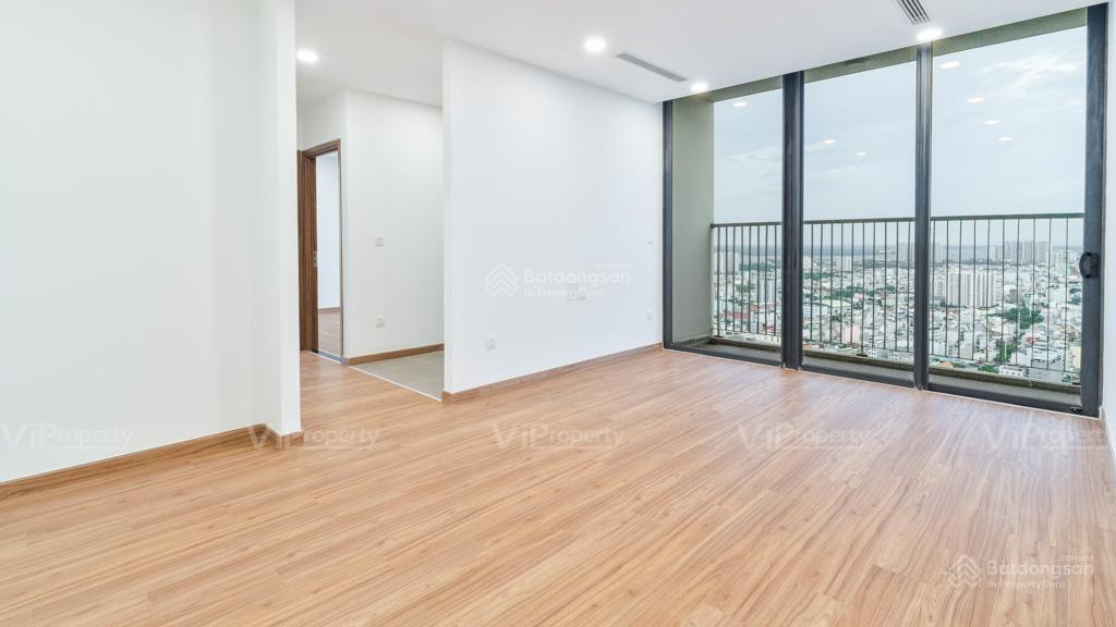 Bán gấp căn 3pn diện tích 87m2 ban công đông nam tại eco green saigon, tầng cao giá chỉ 7,2 tỷ