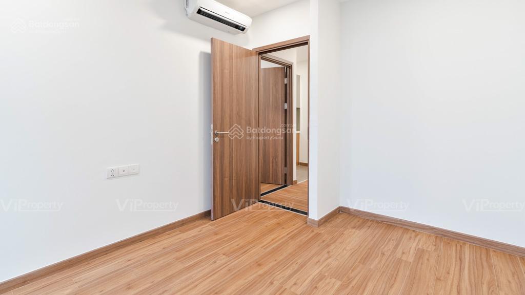 Bán gấp căn 3pn diện tích 87m2 ban công đông nam tại eco green saigon, tầng cao giá chỉ 7,2 tỷ