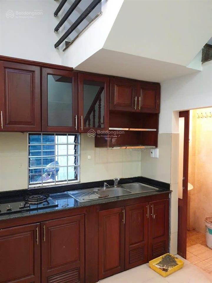 Cho thuê nhà mới huỳnh văn bánh  phú nhuận 4 tầng 4pn 4wc