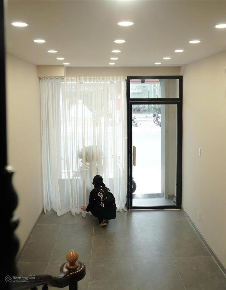 Chính chủ cho thuê mặt tiền 88 hồ văn huê, p9, phú nhuận  4x10m  2 lầu