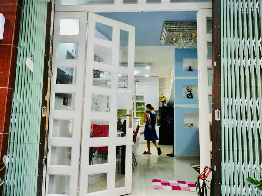 Cho thuê nhà hẻm phan đăng lưu, p7, phú nhuận  3 lầu 4pn  full nội thất